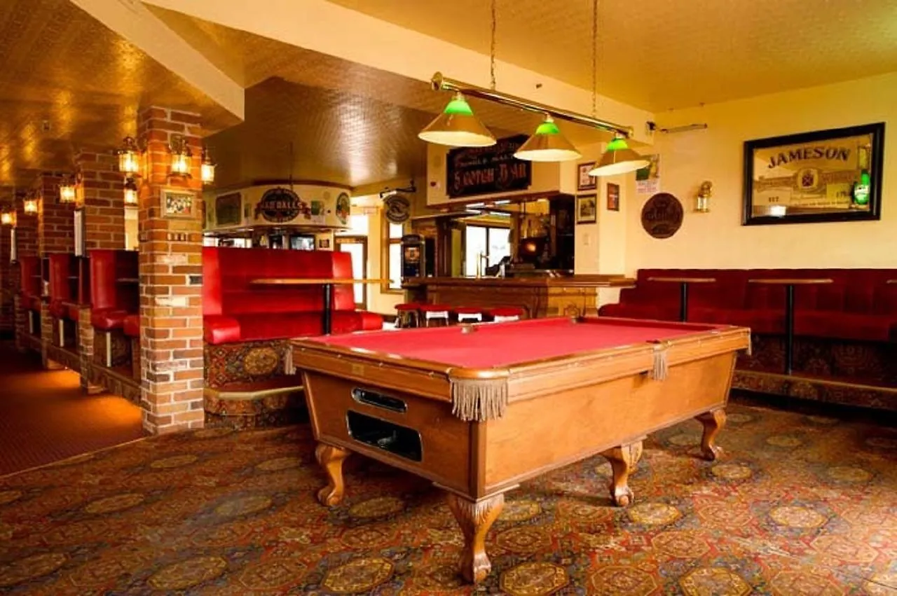 Madison Manor Boutique Hotel Toronto 2*,